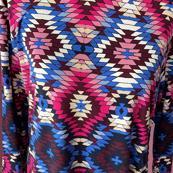 Large Ruby Rd. Top - Picture 2 of 4